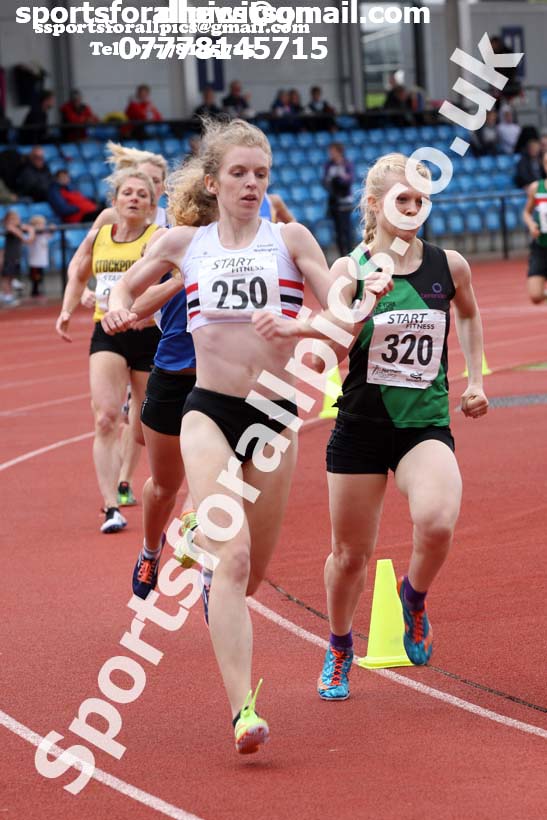 Senior womens 800 metres, Northern Senior and Under-20s Champs., SportsCity, Manchester. Photo: David T. Hewitson/Sports for All Pics